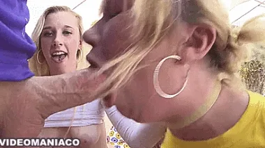 Alyssa Roxy E Zelda Brincando De Garganta Profunda 02 1